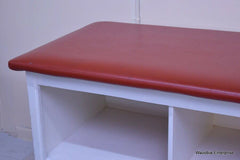 TREATMENT/THERAPY TABLE WITH UNDER-SHELF