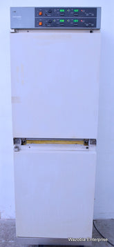 VWR SCIENTIFIC 2550 DUAL STACKED CO2 INCUBATOR