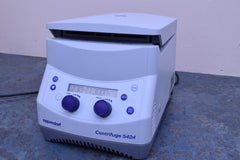 EPPENDORF LABORATORY CENTRIFUGE 5424 NO ROTOR