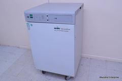 NUAIRE DHD AUTOFLOW CO2 AIR-JACKETED INCUBATOR NU-5510