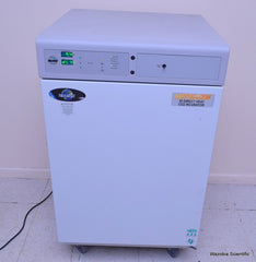 NUAIRE AUTOFLOW IR DIRECT HEAT CO2 INCUBATOR MODEL NU-5510