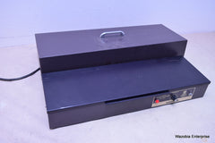 C.S&E CLINICAL SCIENTIFIC EQUIPMENT SLIDE WARMER NO. 26020