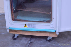 2 HERAEUS HERA CELL 150 LABORATORY INCUBATOR HERACELL 150