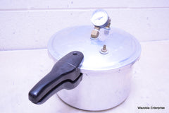 PRESTO PRESSURE COOKER