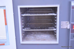 FISHER SCIENTIFIC ISOTEMP VACUUM OVEN MODEL 282A13-262-52