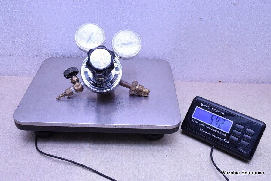 MATHESON GAS REGULATOR MODEL 8-580