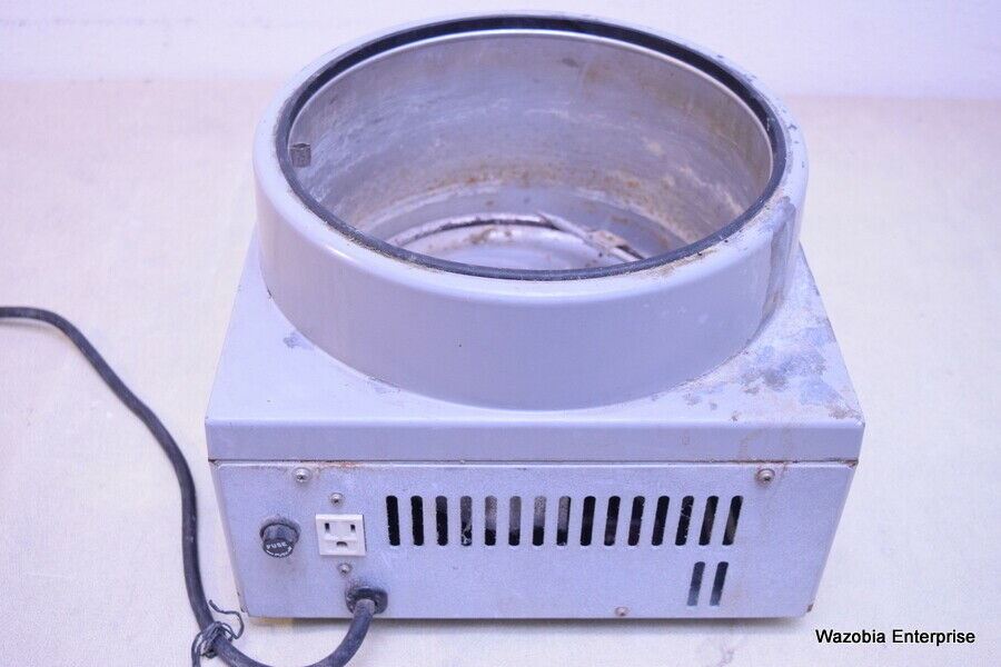 YAMATO MODEL BM200 HEATED LIQUID WATER BATH