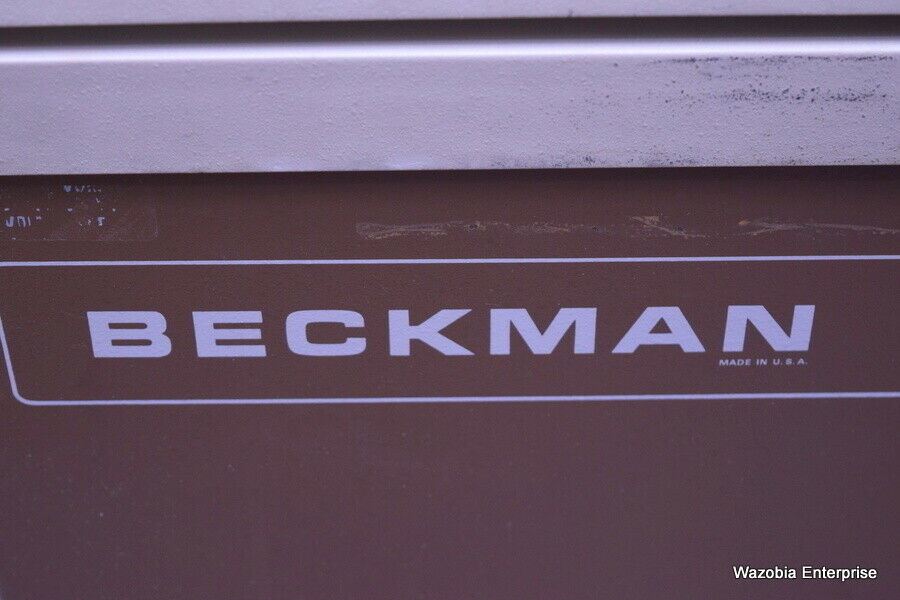 BECKMAN J2-21 CENTRIFUGE WITH  NO ROTOR