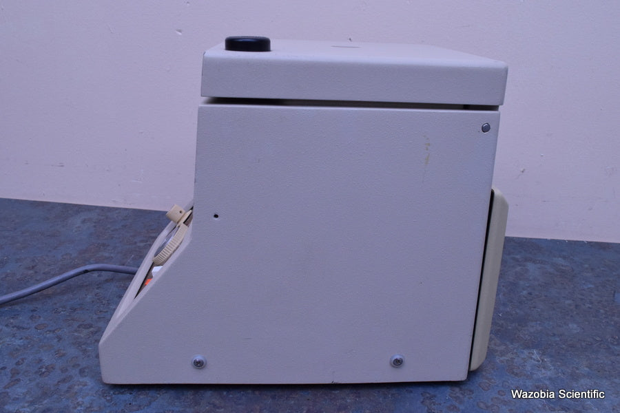 BECKMAN MICROFUGE 12 LABORATORY CENTRIFUGE MODEL 12