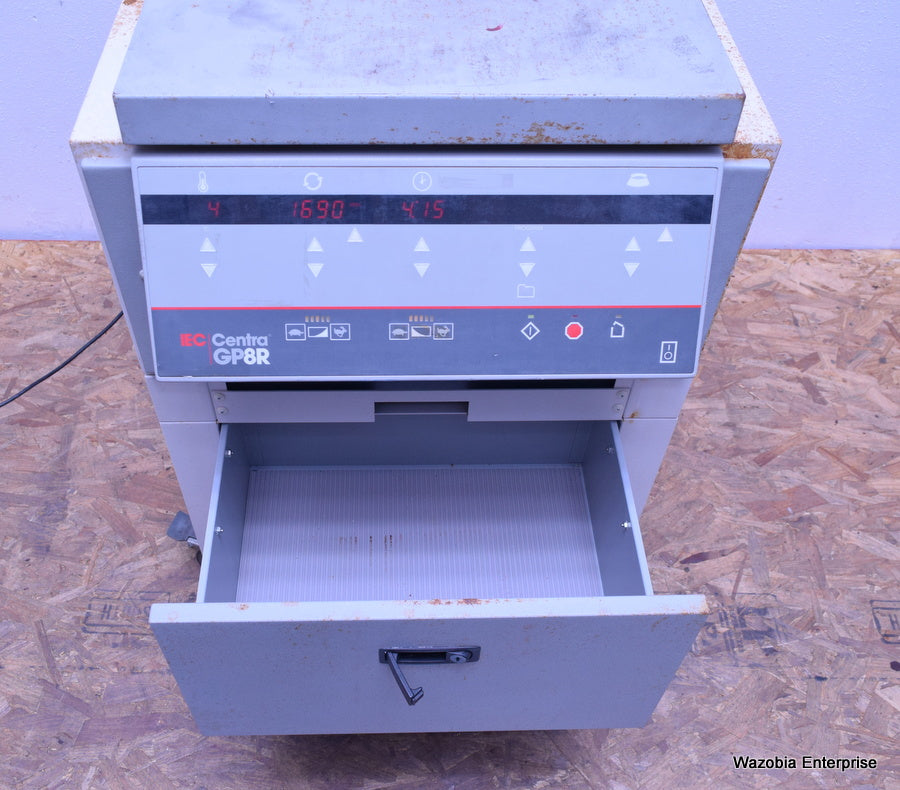 IEC CENTRA GP8R CENTRIFUGE W/ IEC 7000RPM ROTOR