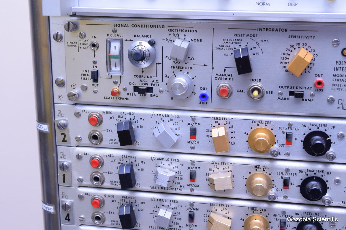 GRASS INSTRUMENT MODEL 78B EEG & POLYGRAPH DATA RECORDING SYSTEM AM7 7P511 AMPLI