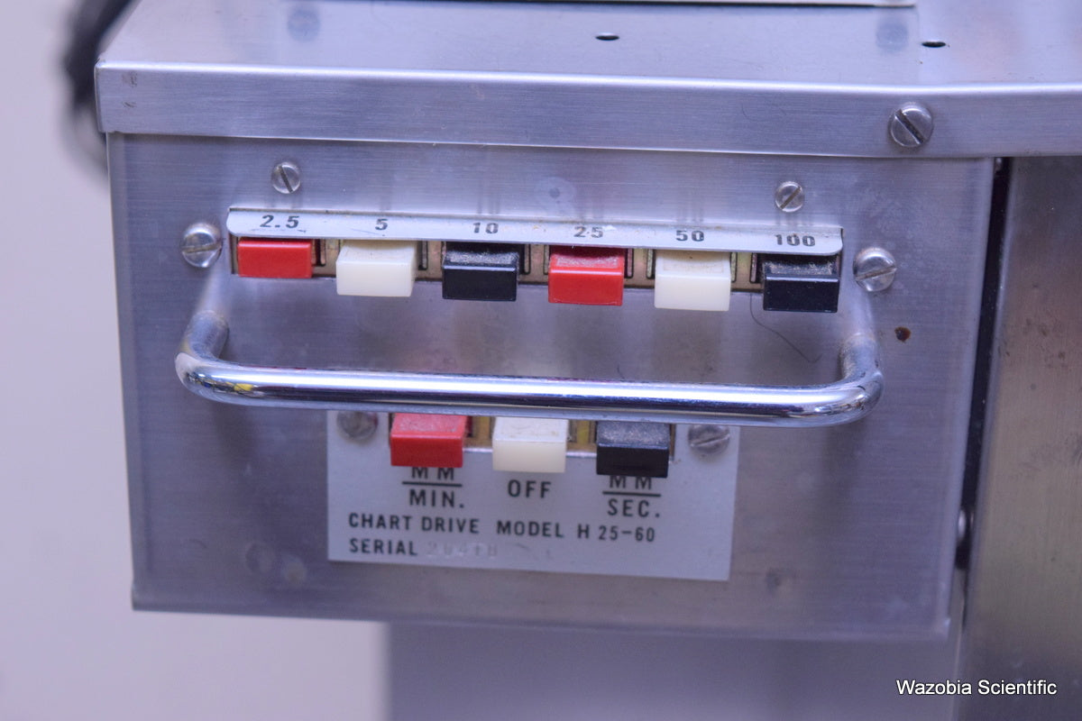 GRASS INSTRUMENT MODEL 78B EEG & POLYGRAPH DATA RECORDING SYSTEM AM7 7P511 AMPLI