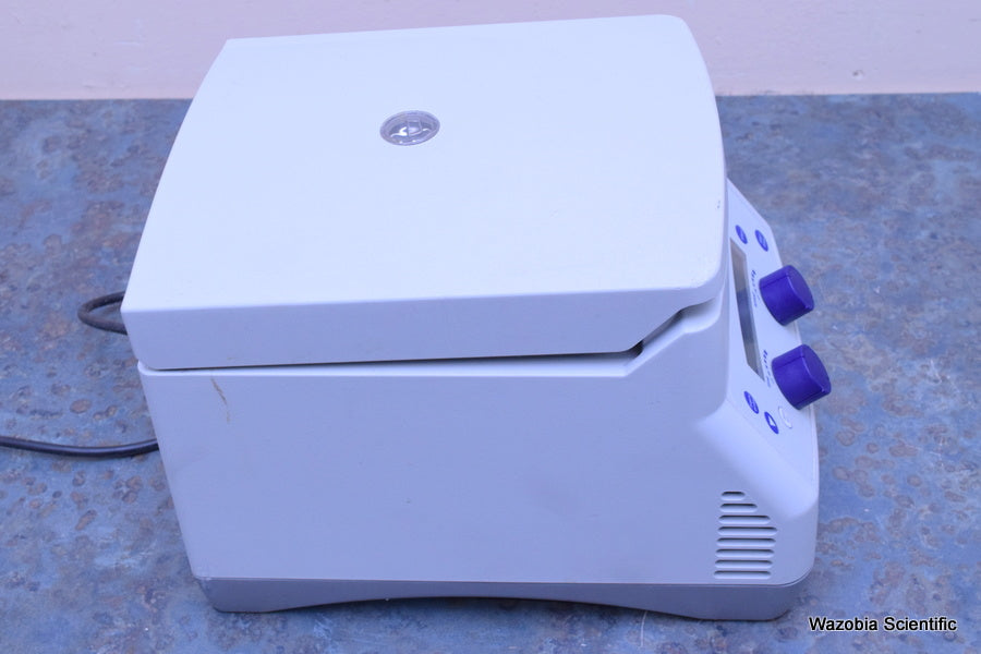 EPPENDORF LABORATORY CENTRIFUGE 5424 NO ROTOR
