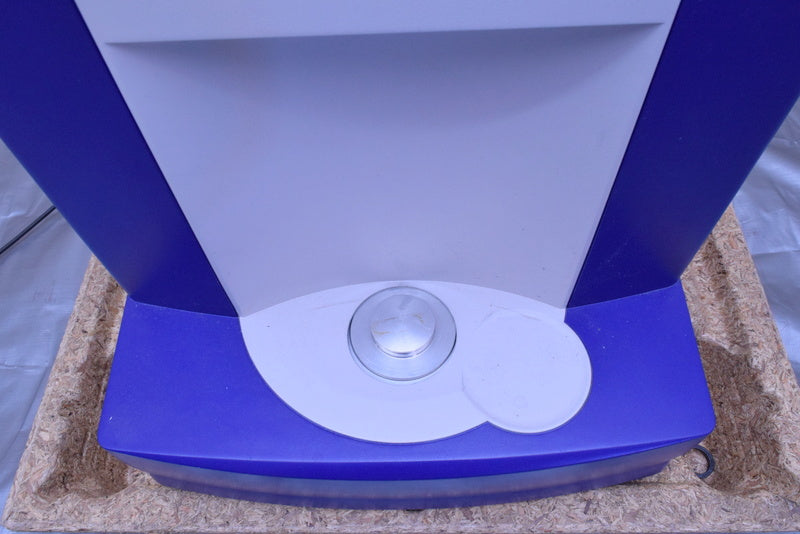 WATERS MICROMASS MALDI MASS SPECTROMETER