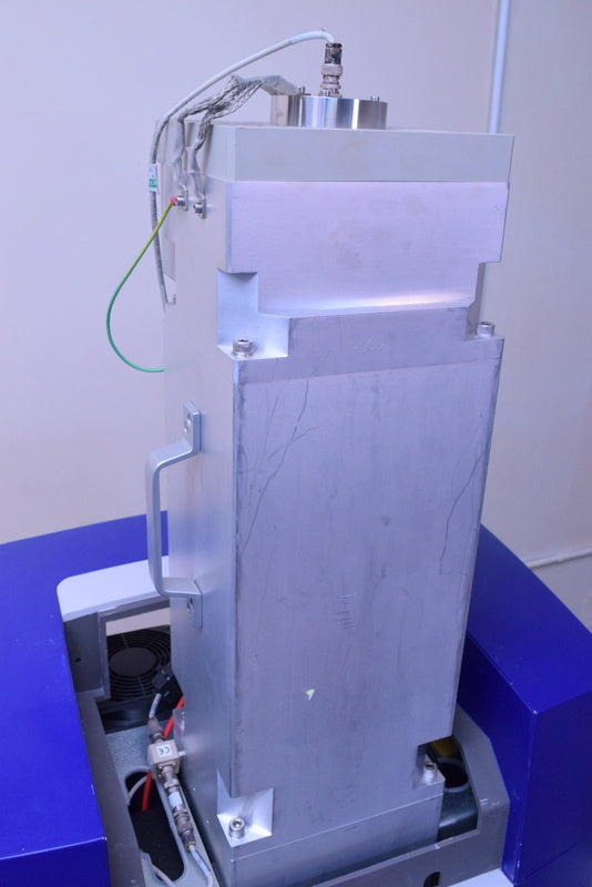 WATERS MICROMASS MALDI MASS SPECTROMETER