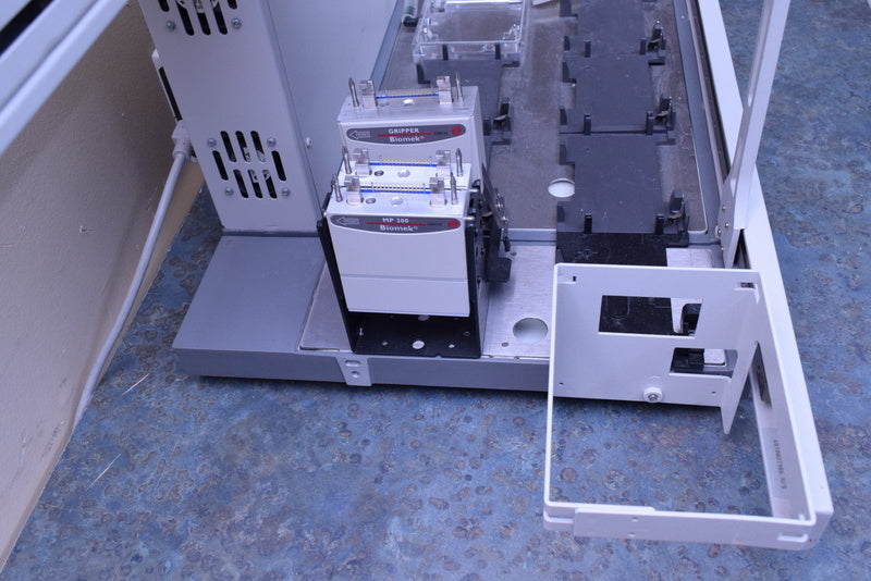 BECKMAN COULTER BIOMEK 3000 LIQUID HANDLING AUTOMATION WORKSTATION