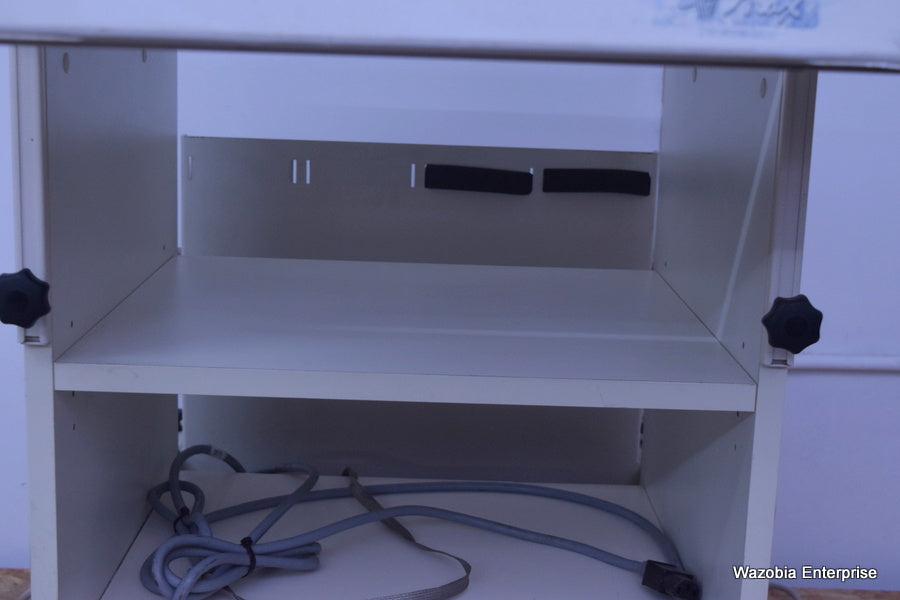 SENSORMEDICS VMAX SPECTRA 29n ROLLING MEDICAL CART