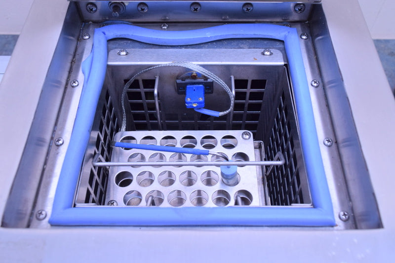 FORMA SCIENTIFIC CRYOMED 1010 MICROCOMPUTER WITH SAMPLE CHAMBER FREEZER MODEL 80