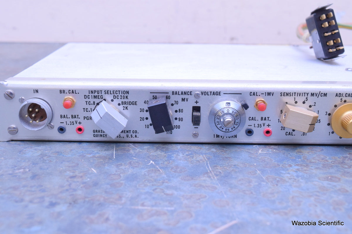 GRASS INSTRUMENT LOW LEVEL D.C AMPLIFIER 7P122B