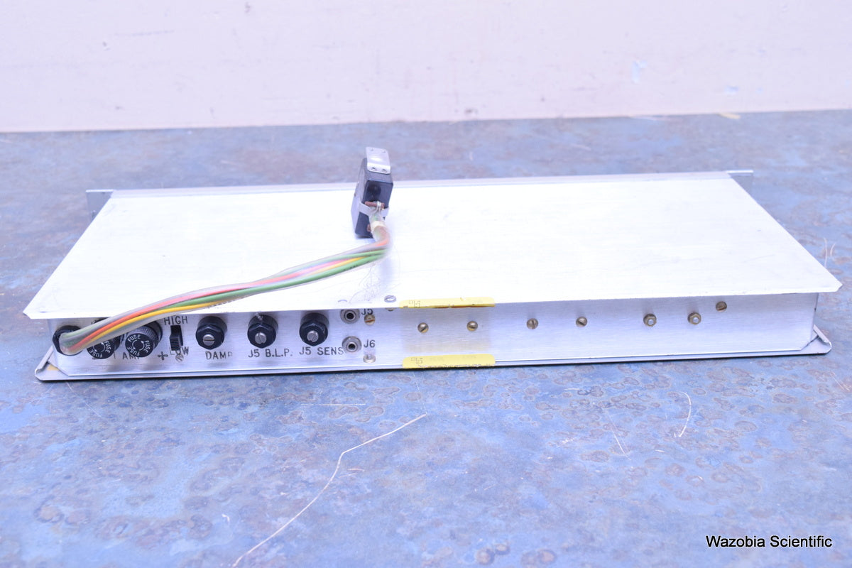 GRASS INSTRUMENT LOW LEVEL D.C AMPLIFIER 7P122B