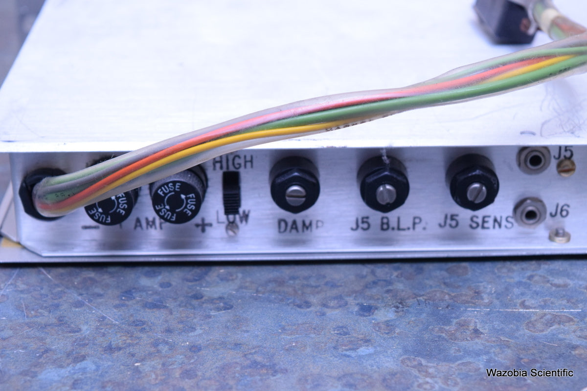 GRASS INSTRUMENT LOW LEVEL D.C AMPLIFIER 7P122B