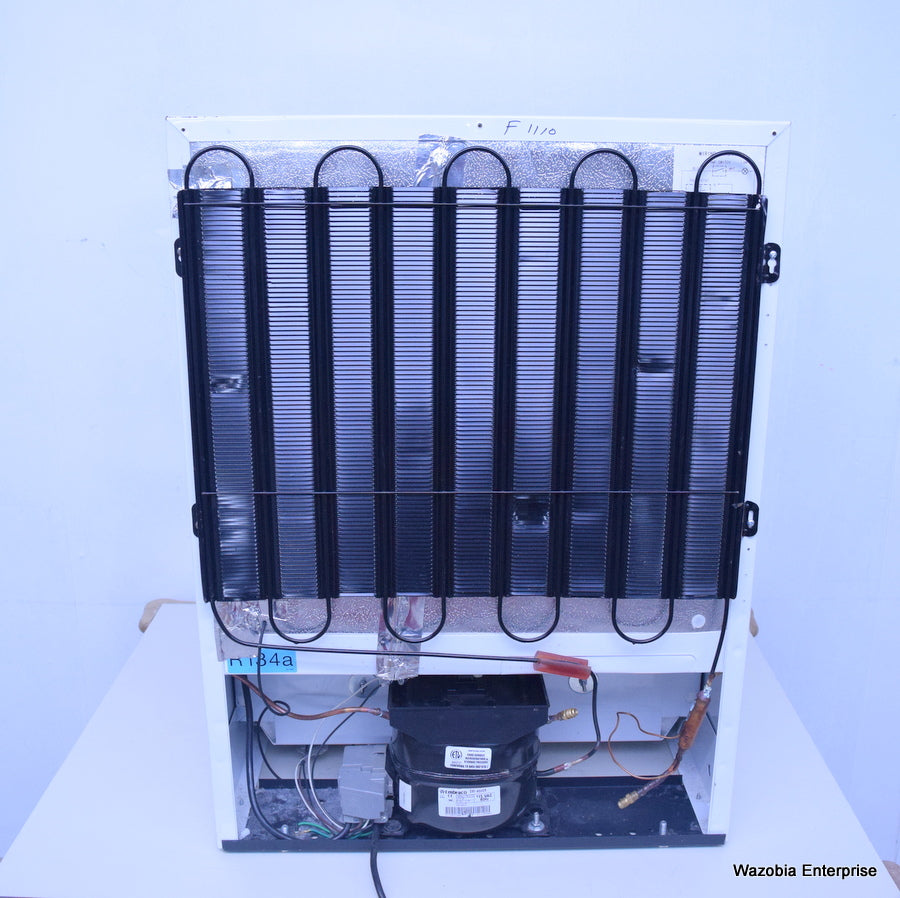 FELIX STORCH REFRIGERATOR MODEL FF-7L
