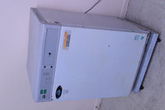 NUAIRE DH AUTOFLOW CO2 AIR-JACKETED INCUBATOR MODEL NU-5500