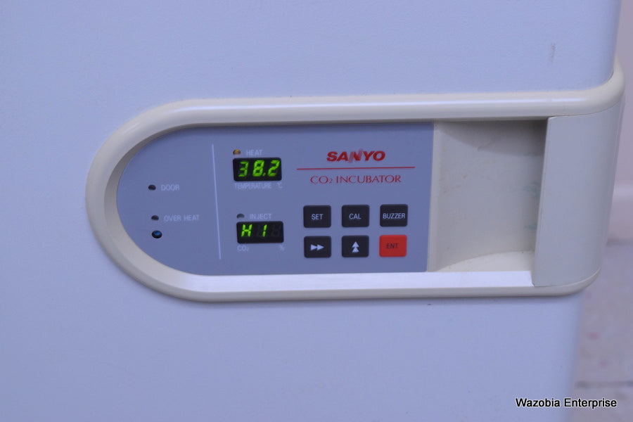 SANYO CO2 INFRARED IR SENSOR INCUBATOR MCO-17AI