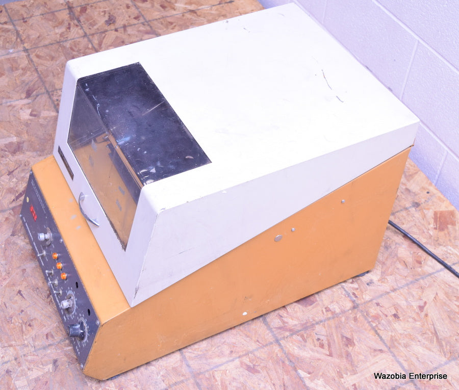 NEW BRUNSWICK SCIENTIFIC MODEL G24 ENVIRONMENTAL INCUBATOR SHAKER