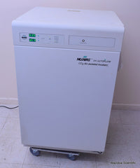 NUAIRE DH AUTOFLOW CO2 AIR-JACKETED INCUBATOR MODEL NU-5500