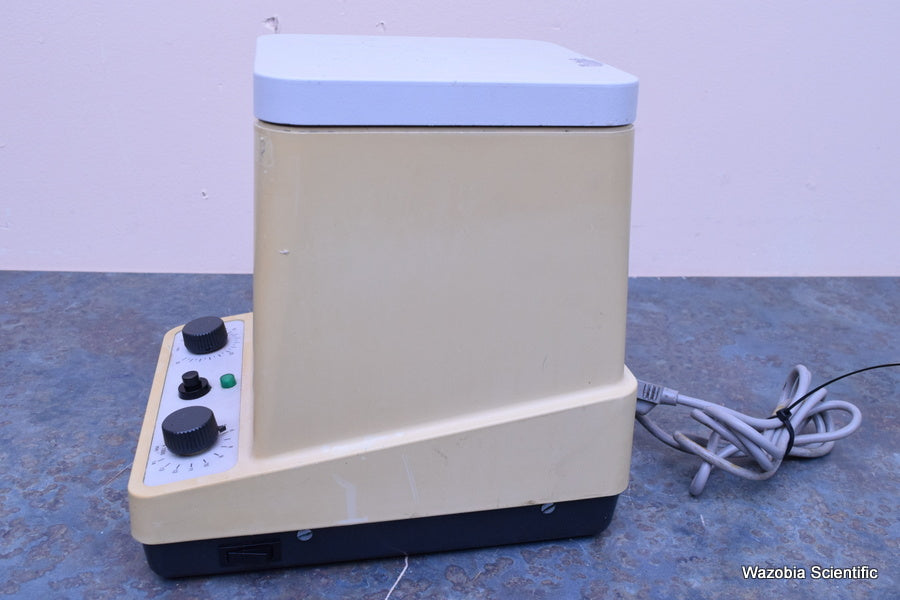 EPPENDORF LABORATORY CENTRIFUGE 5415C W/ROTOR