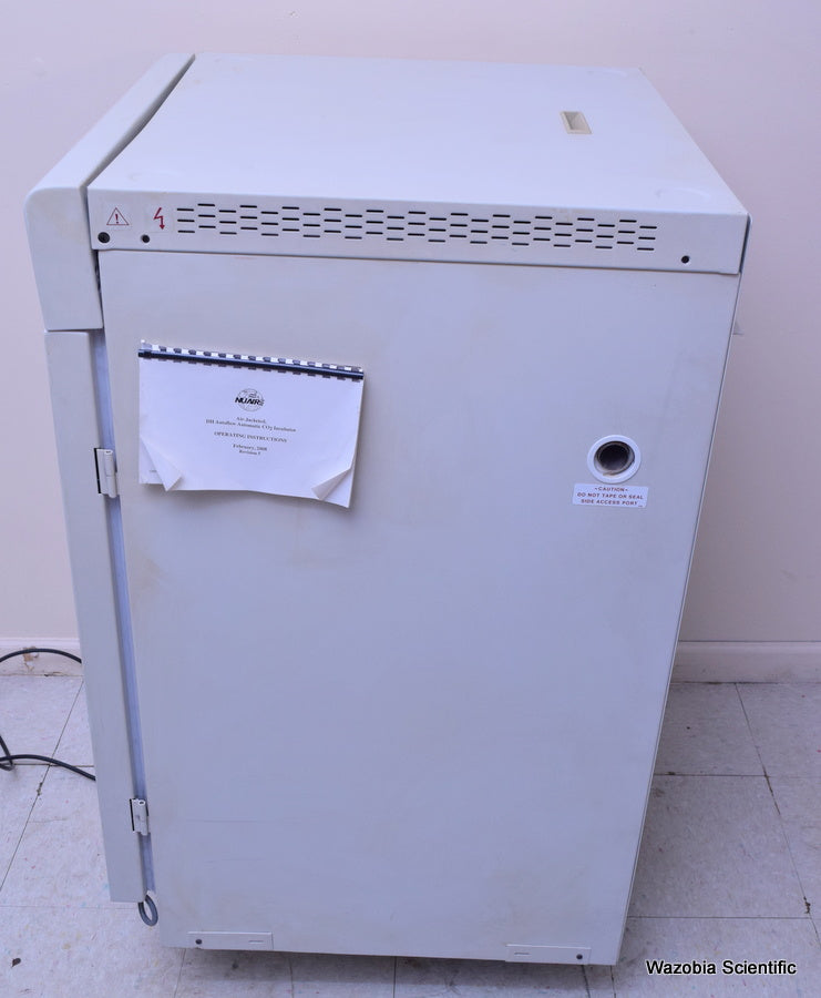 NUAIRE DH AUTOFLOW CO2 AIR-JACKETED INCUBATOR MODEL NU-5500