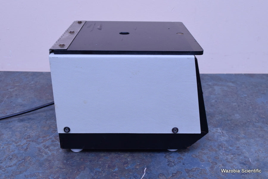 FISHER SCIENTIFIC MICROCENTRIFUGE MODEL 235C WITH ROTOR
