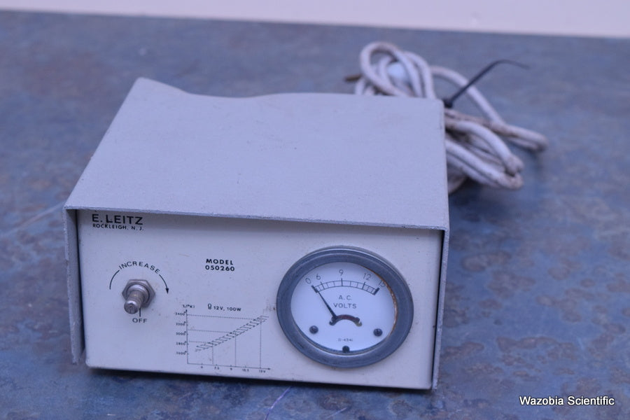 E. LEITZ MODEL 050260 MICROSCOPE LIGHT POWER SUPPLY