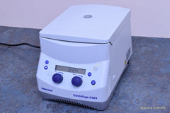 EPPENDORF CENTRIFUGE 5424 WITH  FA-45-24-11 ROTOR