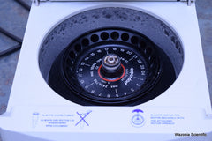 EPPENDORF CENTRIFUGE 5424 WITH  FA-45-24-11 ROTOR