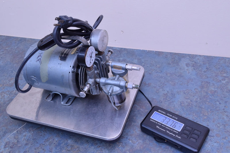 GAST VACUUM PUMP  HP 1/6