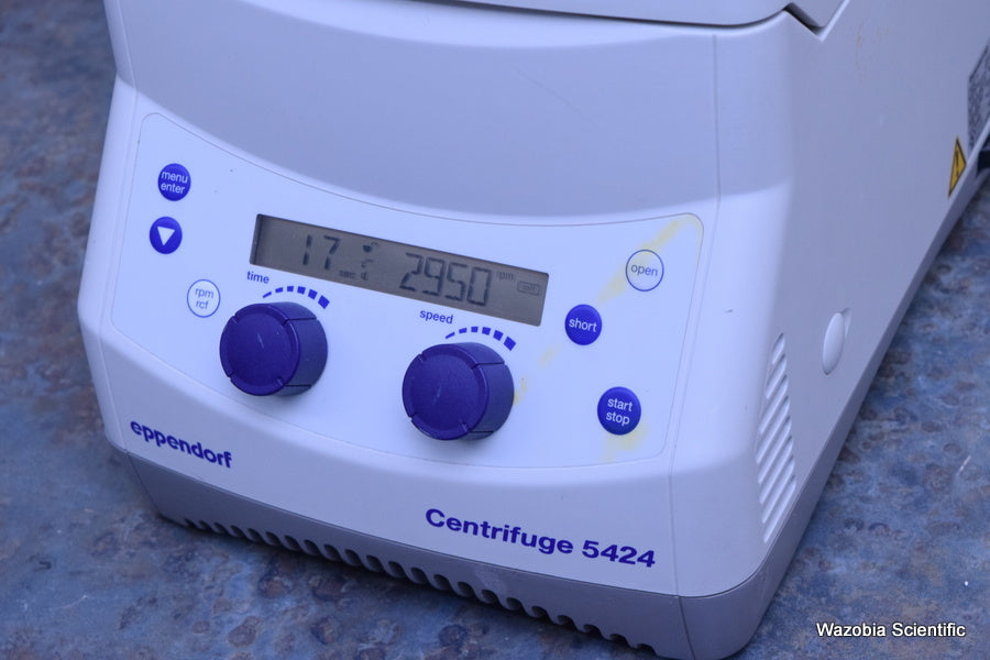 EPPENDORF CENTRIFUGE 5424 WITH  FA-45-24-11 ROTOR