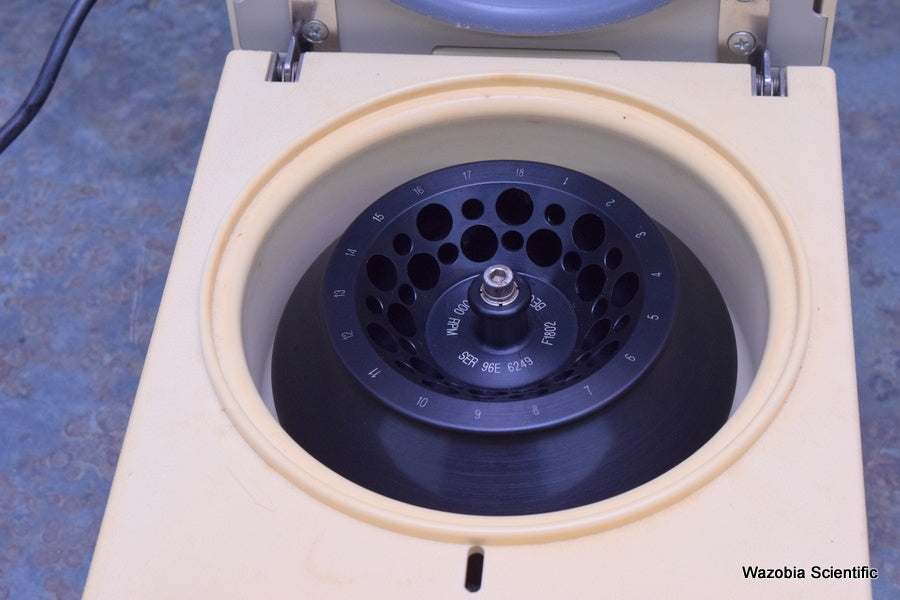 BECKMAN MICROFUGE LITE LABORATORY CENTRIFUGE CAT. 365606 WITH ROTOR F1802