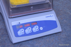 VWR INCUBATING MICROPLATE SHAKER 12620-930 MINI MICRO SHAKER