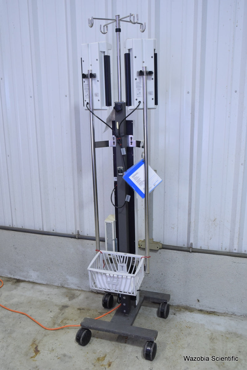 SMITHS MEDICCAL LEVEL 1 H-1200 FAST FLOW FLUID WARMER