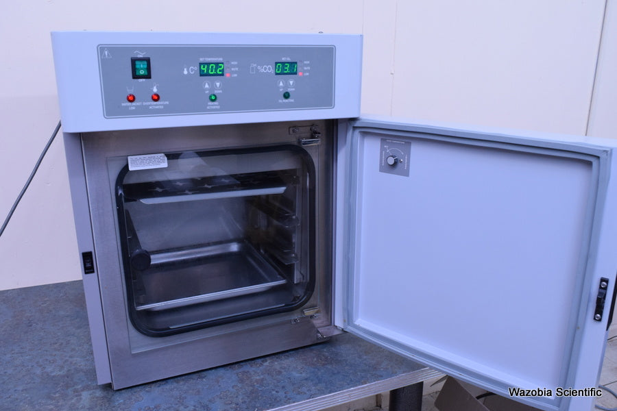 VWR - SHEL LAB CO2 INCUBATOR MODEL 2310