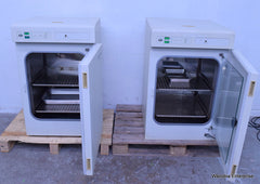 LOT OF 2 NUAIRE DH AUTOFLOW CO2 AIR-JACKETED INCUBATOR MODEL NU-5500