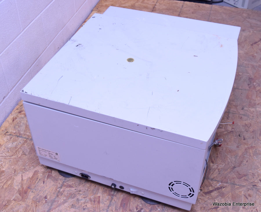 IEC MARATHON 3000R LABORATORY CENTRIFUGE WITH  ROTOR