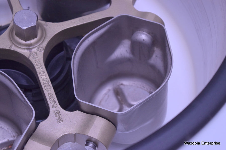 IEC MARATHON 3000R LABORATORY CENTRIFUGE WITH  ROTOR