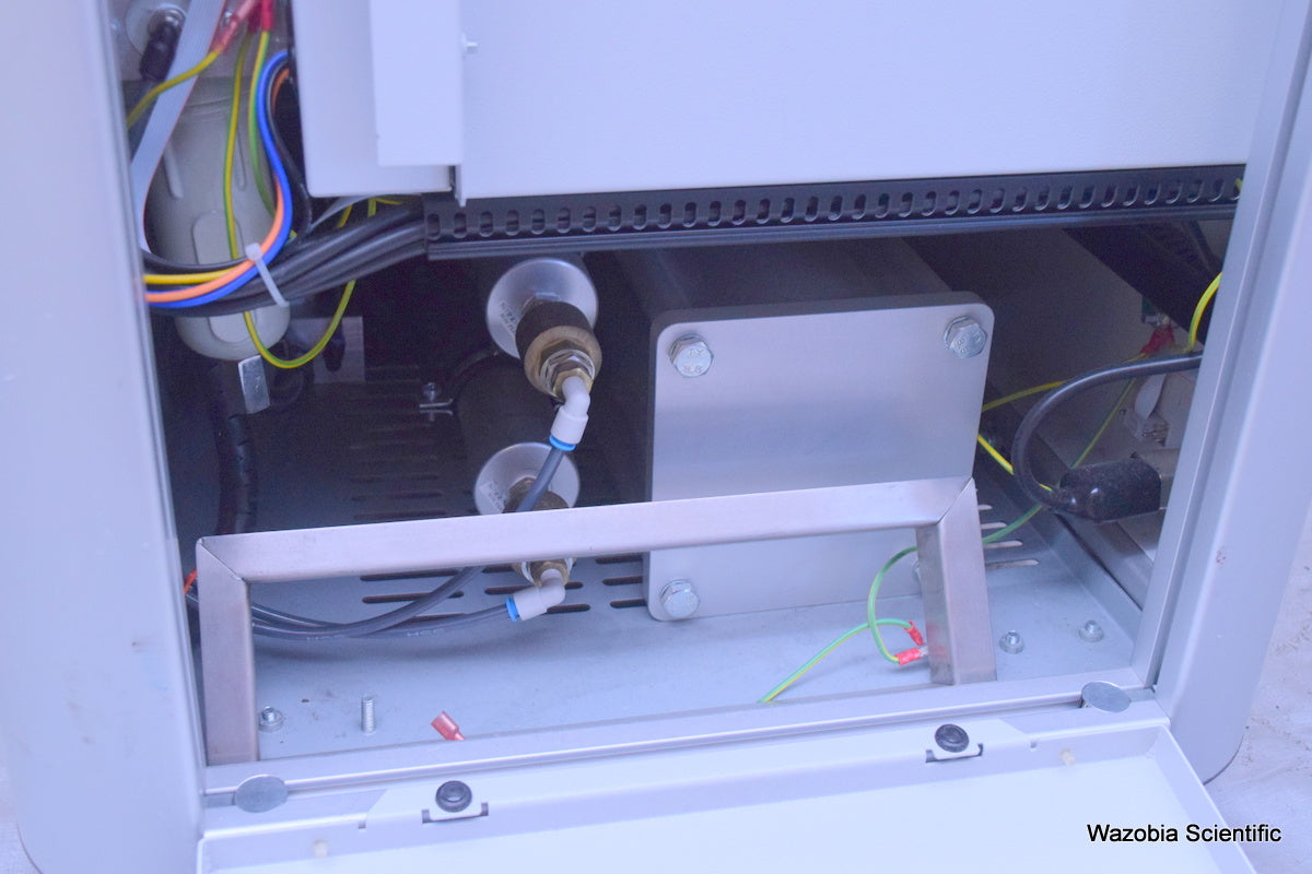 PEAK SCIENTIFIC NITROGEN GENERATOR N110DR
