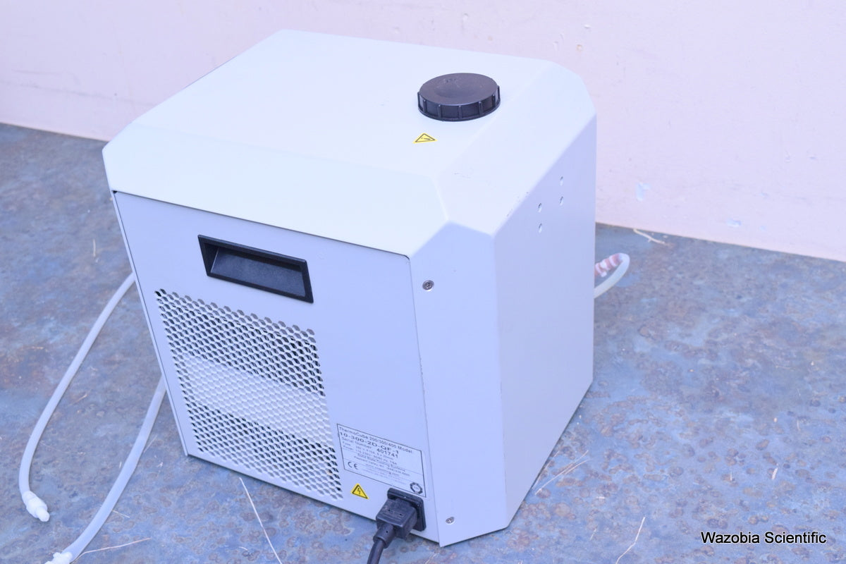SOLID STATE COOLING THERMO CUBE SYSTEM 10-300-2D-QF-1 THERMOCUBE