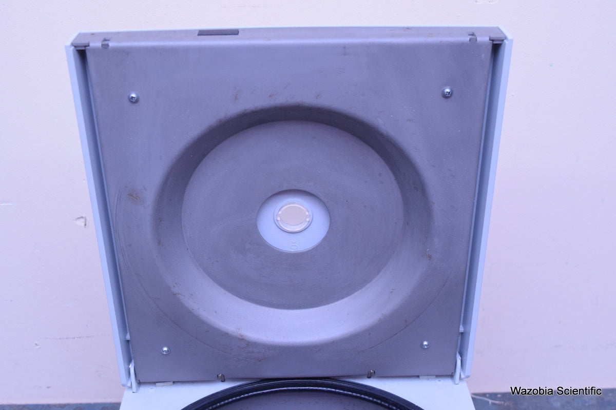 EPPENDORF 5702 LABORATORY CENTRIFUGE