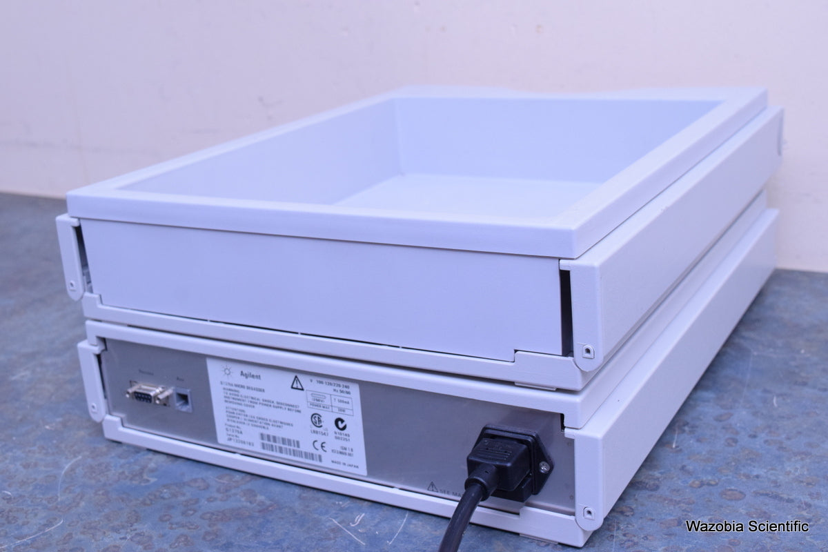 AGILENT 1100 HPLC G1379A DEGASSER AND SAMPLE TRAY