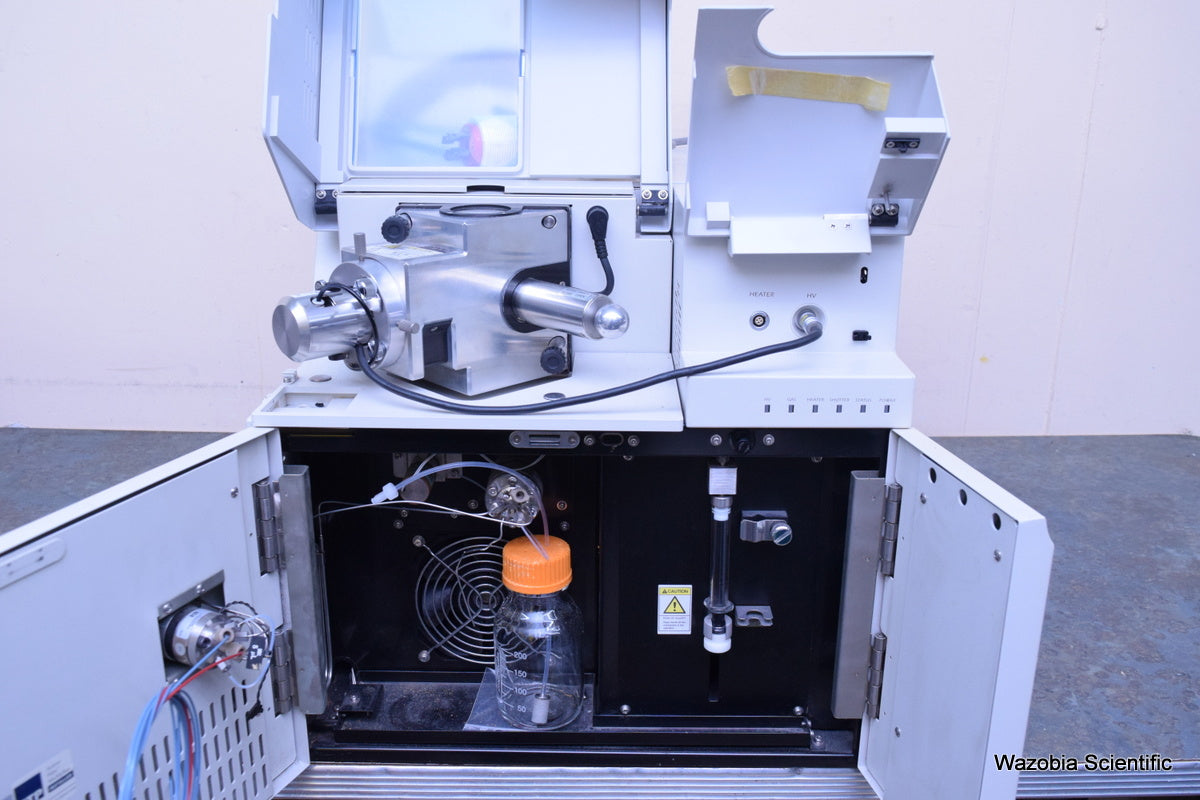 SHIMADZU LCMS-2010 LIQUID CHROMATOGRAPHY SPECTROMETER 225-06000-92
